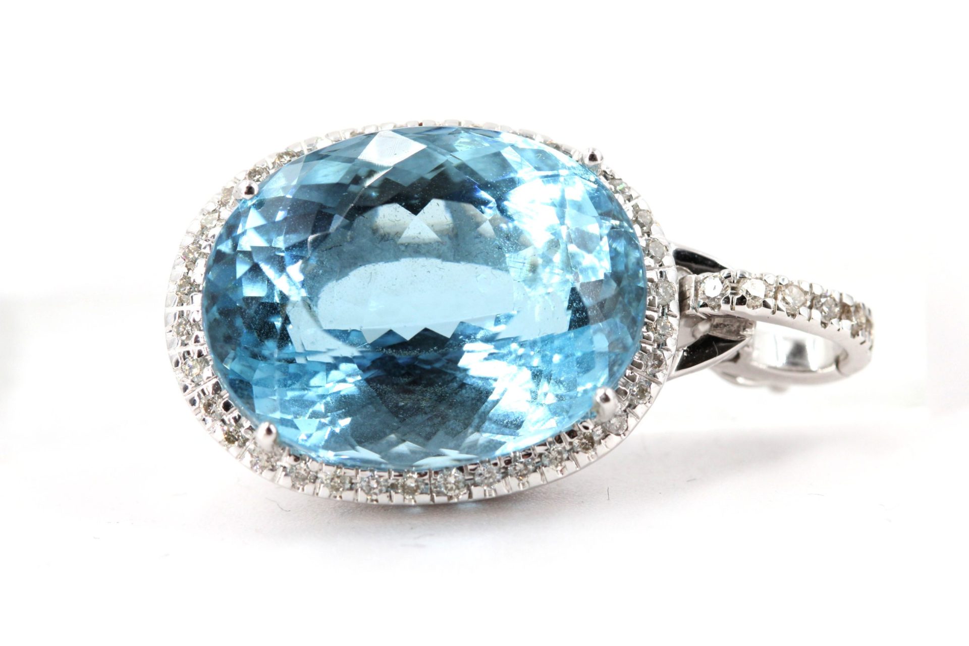 CrystalScents – Dein Ort für funkelnden Edelsteinschmuck voller Inspiration