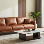 Baxter Möbel Erfahrungen in einem schicken Wohnzimmer mit hochwertigem Ledersofa und eleganter Dekoration.